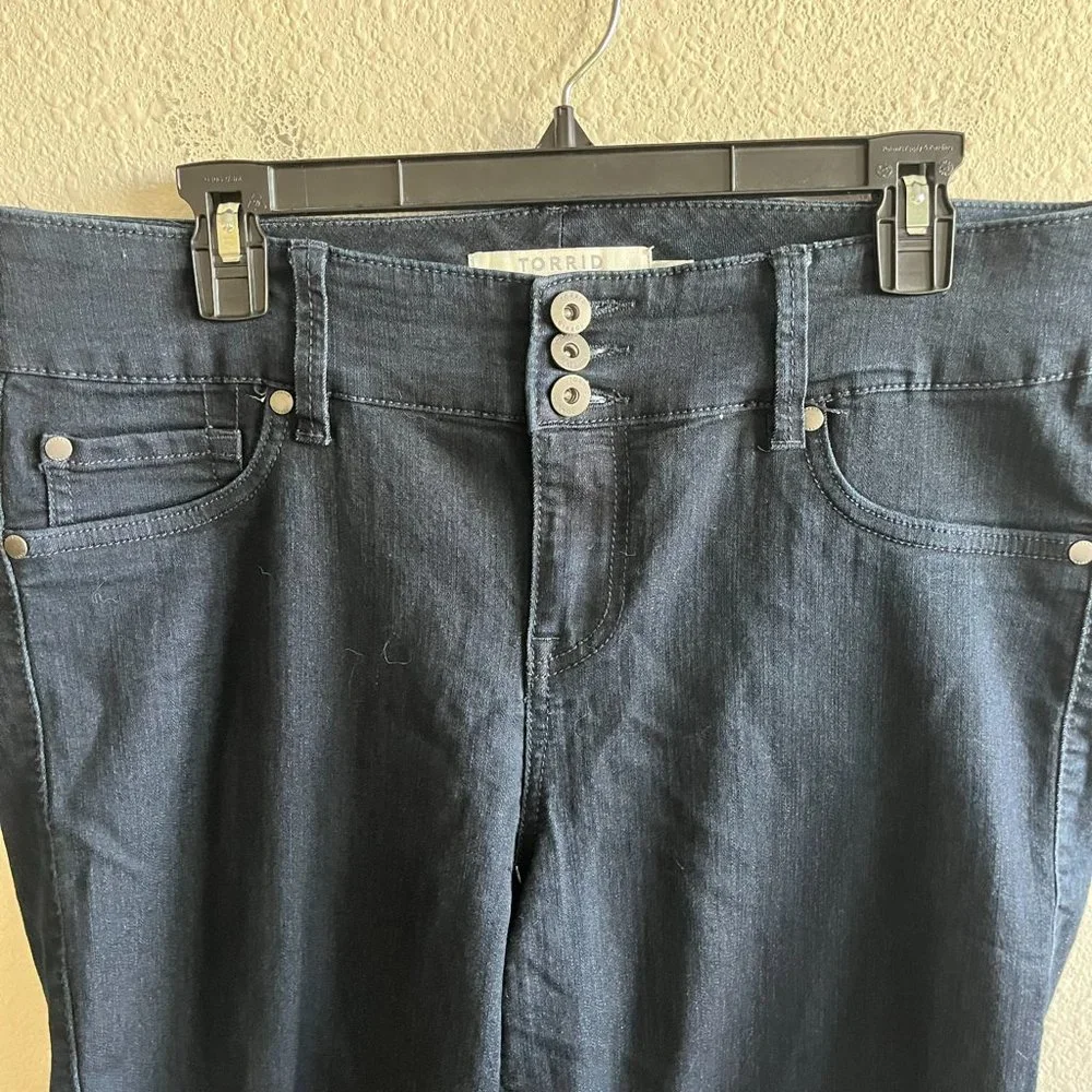 Torrid Dark Wash Stretch Jeggings Size 14 Style 10114977 - Picture 5 of 11